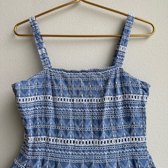 Vince Camuto Blue White Embroidered Tassel Eyelet Summer Resort Size 8 / Medium - Picture 4 of 10